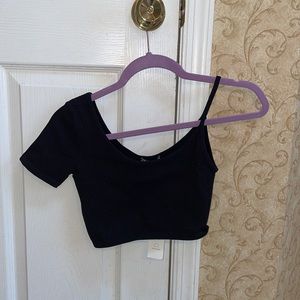 Adorable Zara one tank one tee shoulder cropped black shirt !
